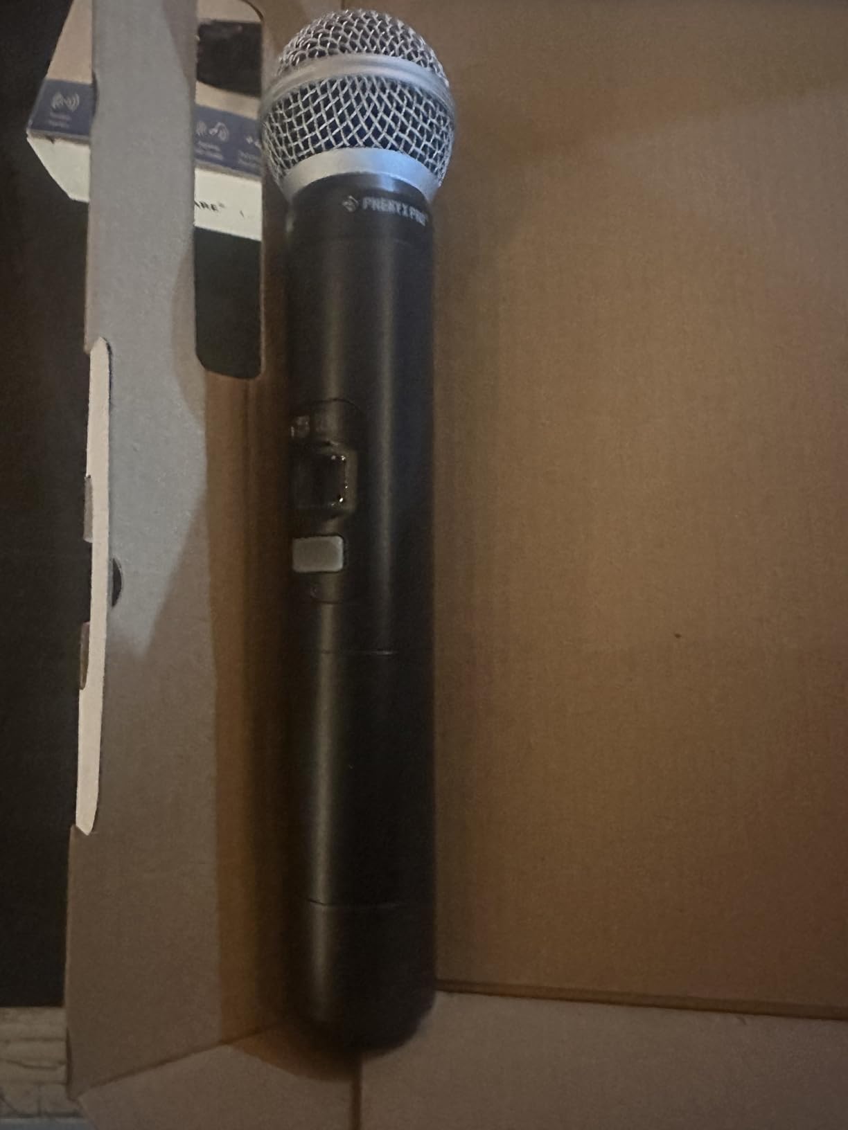 Phenyx Pro Dual UHF Auto Scan Handheld Wireless Microphone System PTU-71-2H customer photo 2
