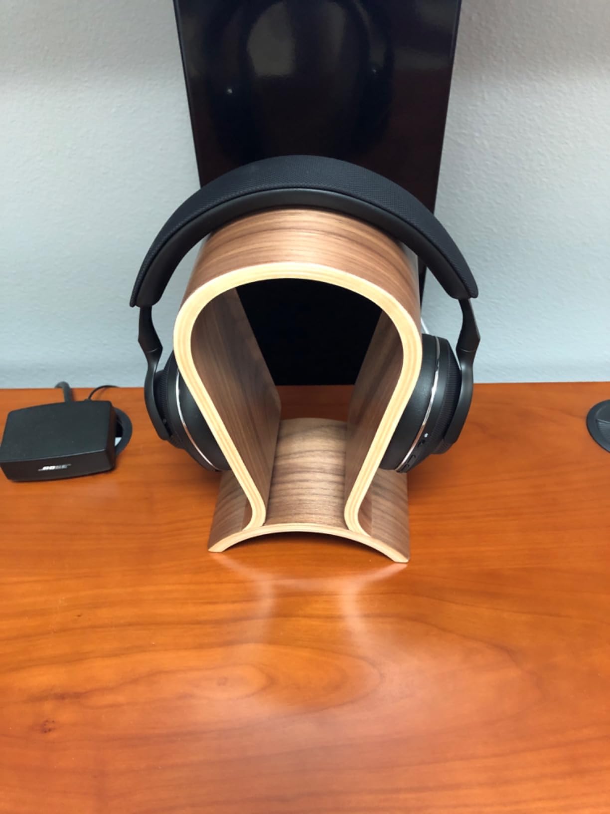 Headphone Stand Wood, Headset Stand for Desk, Walnut Gaming Headphone Holder Compatible for Sennheiser, Bose, Beats, Razer, AKG, Airpod Max, HyperX, Sony PS4 et. customer photo 1