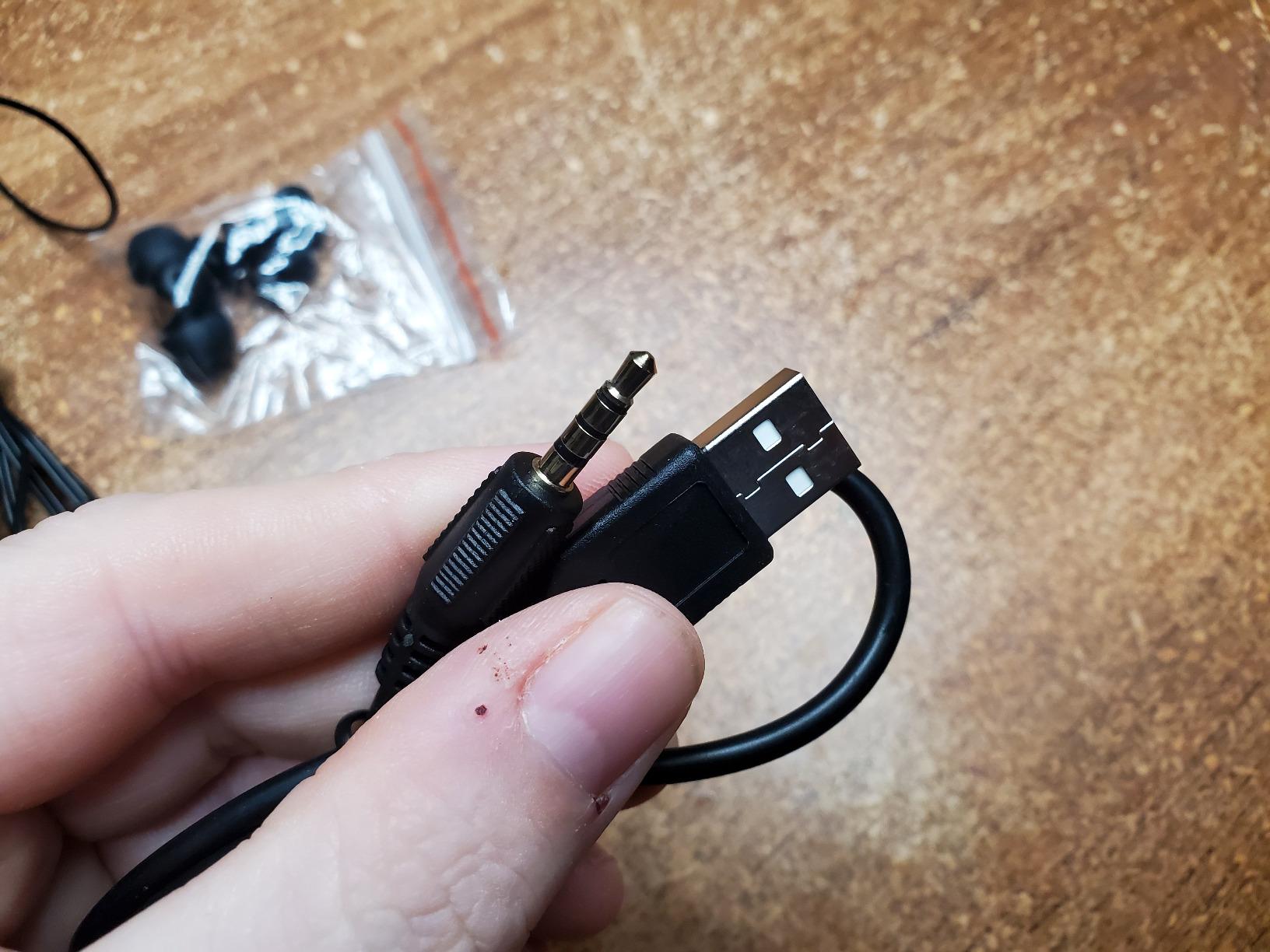 Waterproof MP3 Player for Swimming and Running, Underwater Headphones with Short Cord, Shuffle Feature customer photo 2