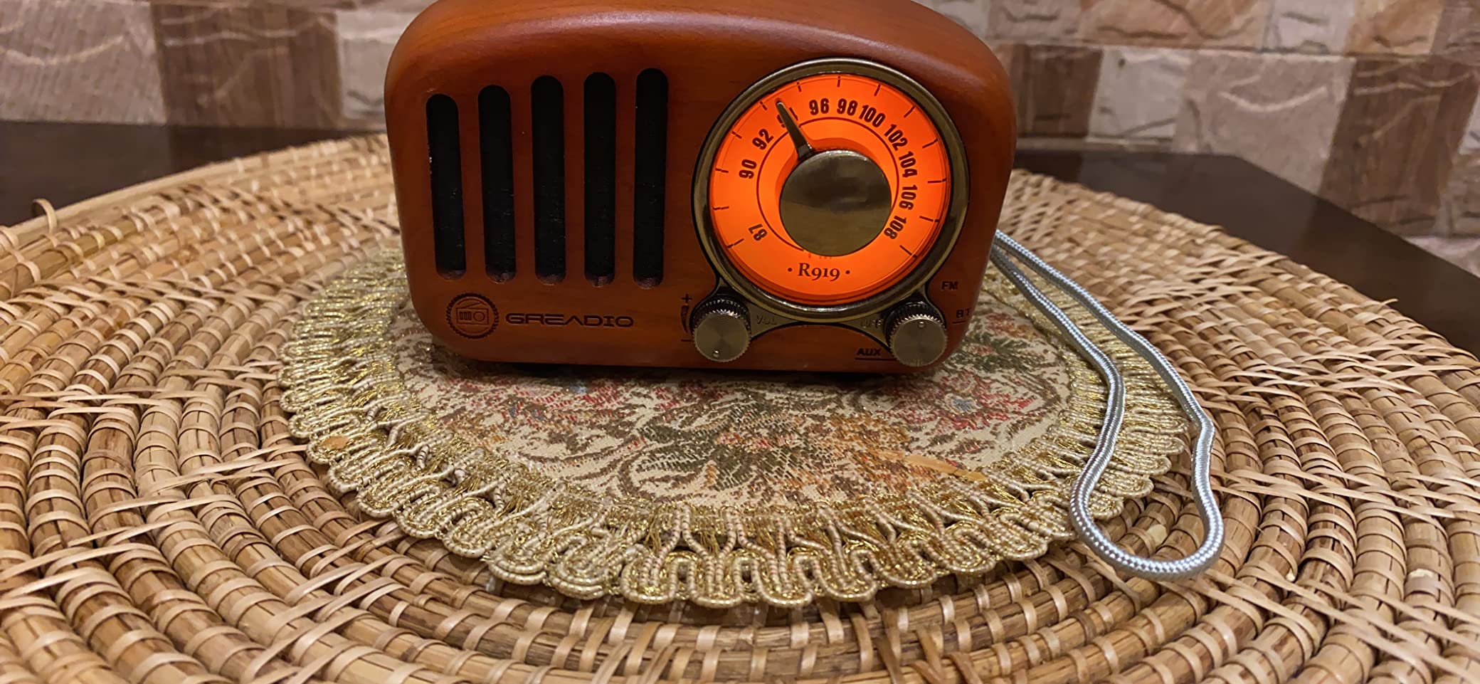 Greadio Retro Bluetooth Speaker, Walnut Wooden Vintage Radio Speaker customer photo 2