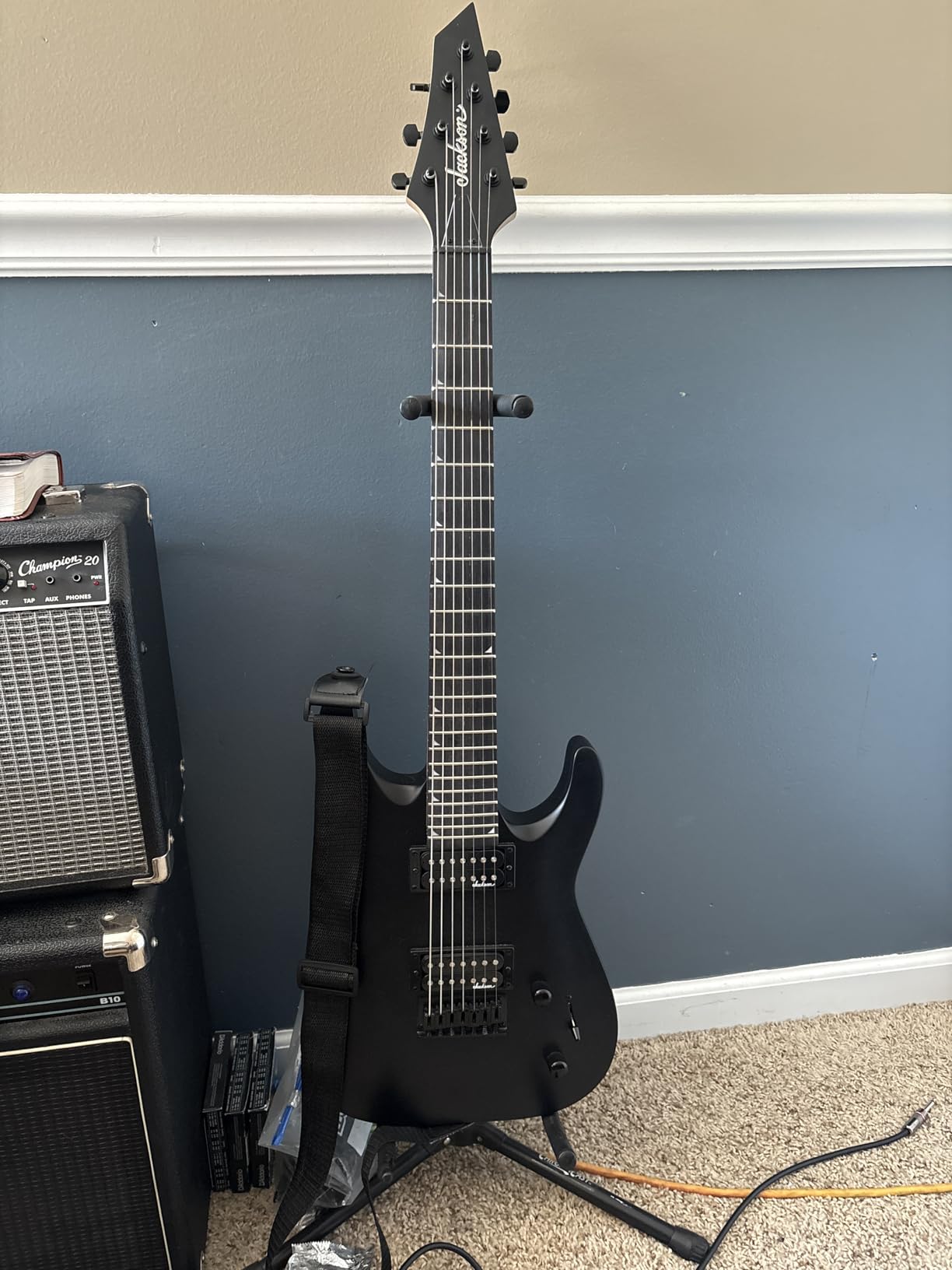 JS Series Dinky Arch Top JS22-7 HT Satin Black customer photo 2