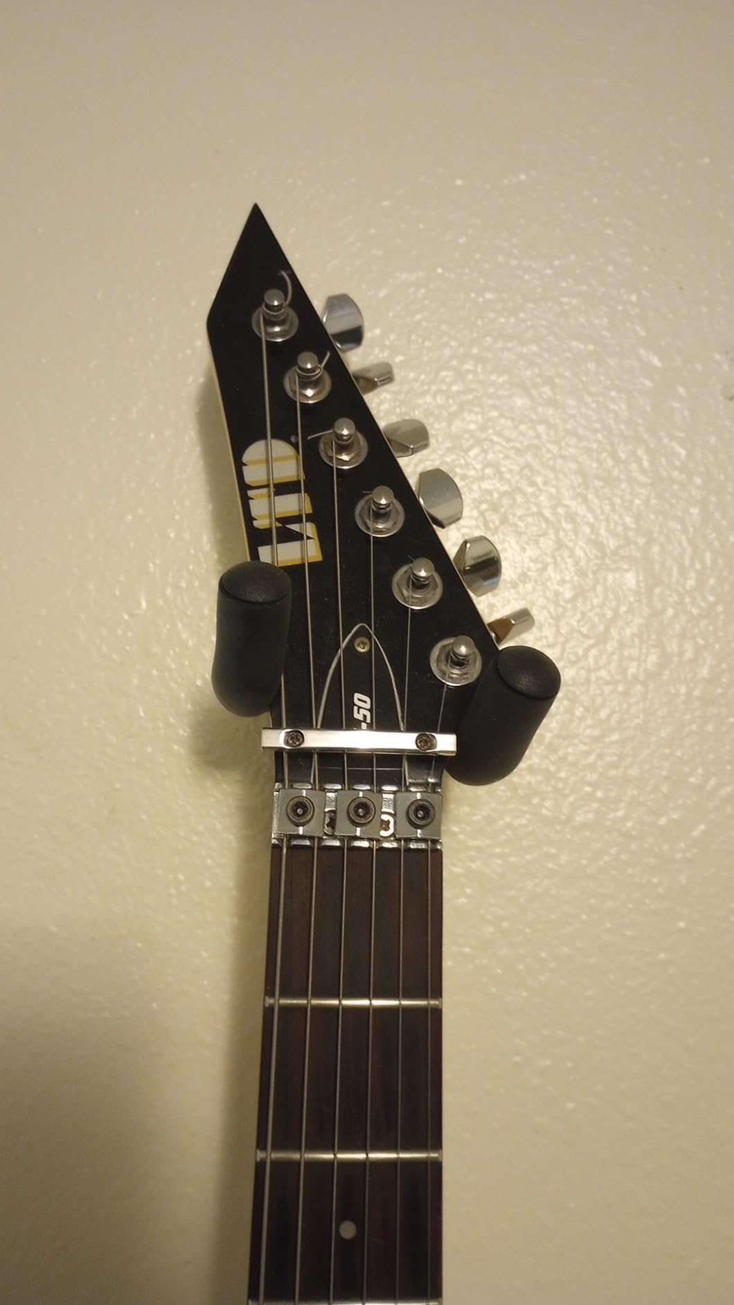 WOGOD Guitar Wall Mount Hangers Hook Holder Stand (1Pack-Black … customer photo 1