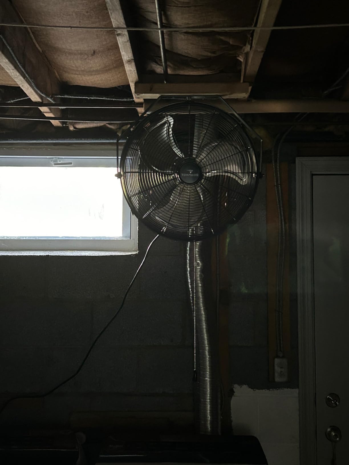 Tornado - 18 Inch High Velocity Industrial Wall Fan with TEAO Enclosure Motor - 4000 CFM - 3 Speed - 6.5 FT Cord - Industrial, Commercial, Residential Use - UL Safety Listed customer photo 2