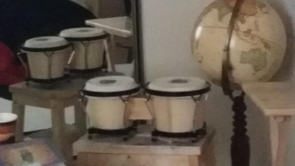 Eastar Bongo Drums 6” and 7” Wood Percussion Instrument Bongos for Kids Adults Beginners Natural Finish, EBO-1 customer photo 2