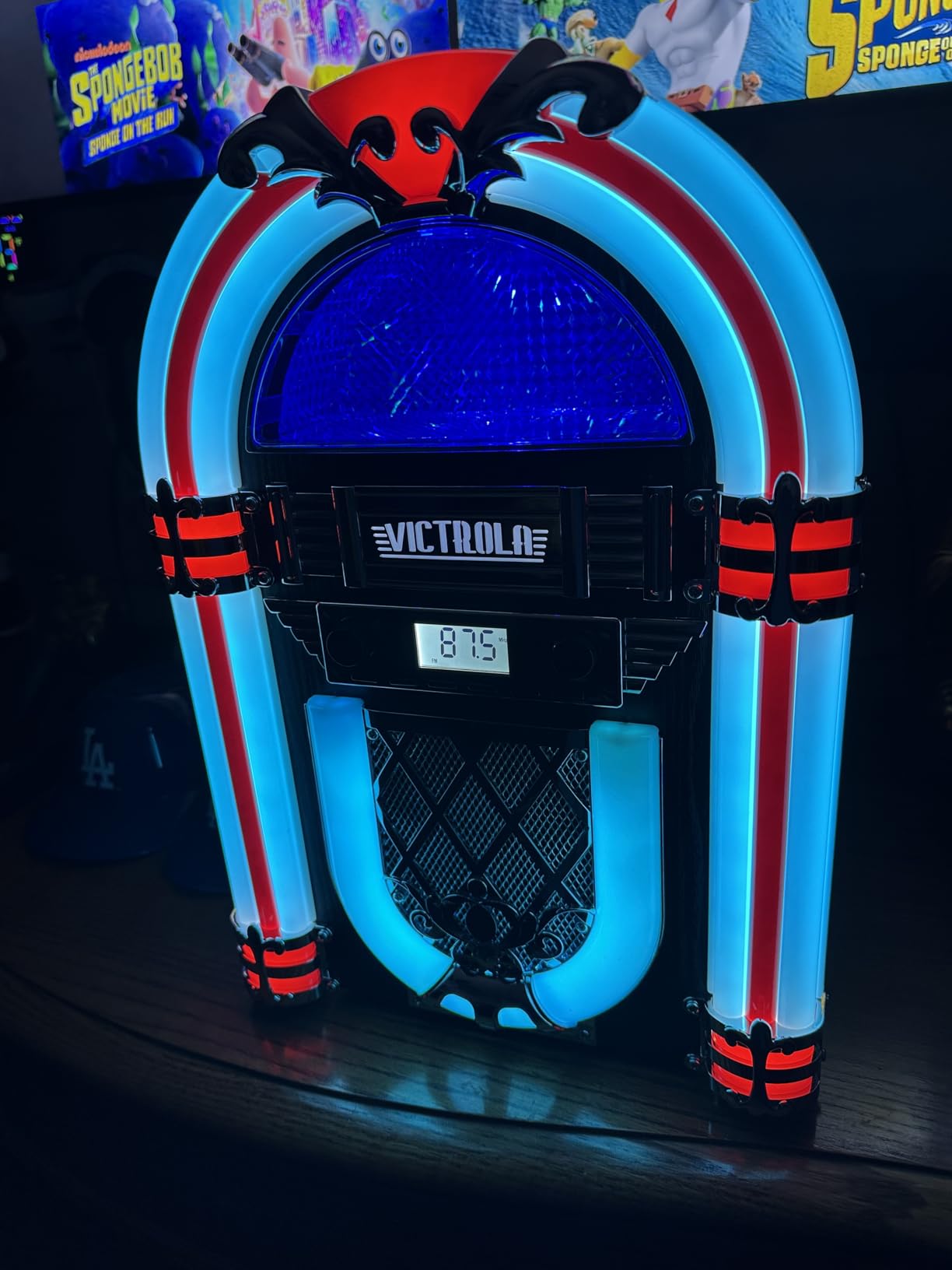 Victrola Redding - Bluetooth Jukebox Speaker with Lightshow - Silver customer photo 2