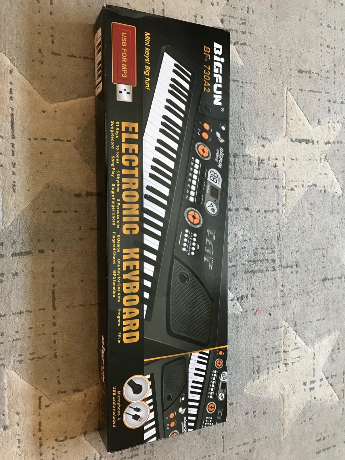 61 Keys Kids Keyboard Piano with Microphone MP3 Function Led Display customer photo 1