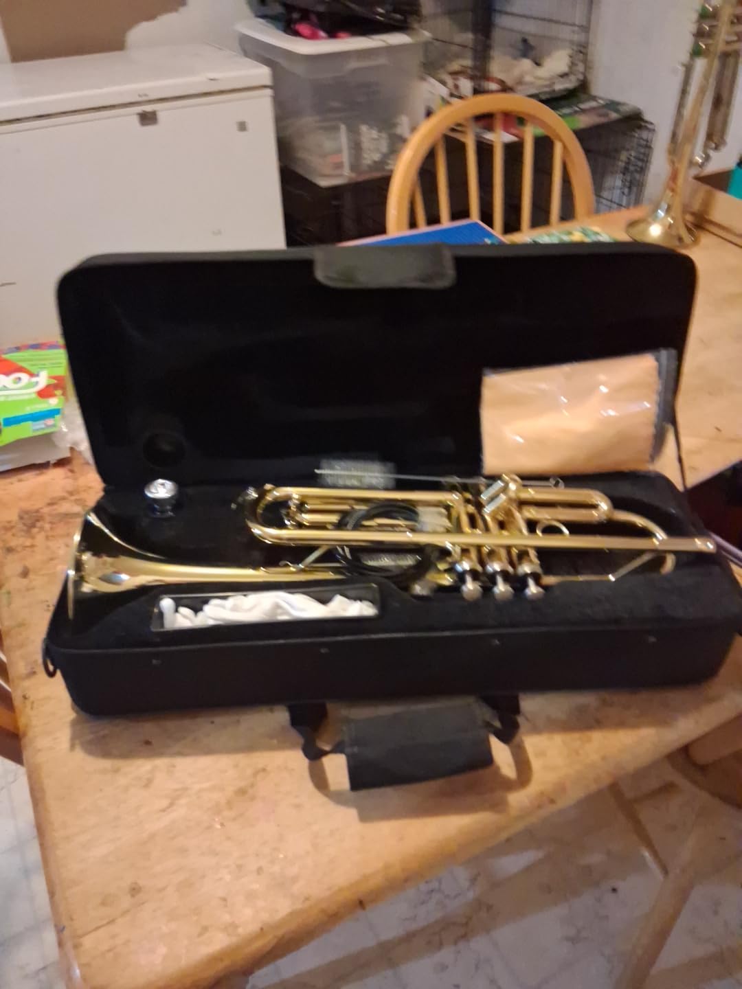Eastar Bb Trumpet Standard Trumpet Set for Student Beginner with Hard Case, Cleaning Kit, 7C Mouthpiece and Gloves, Brass Bb Trumpet Instrument, Black, ETR-380B customer photo 2