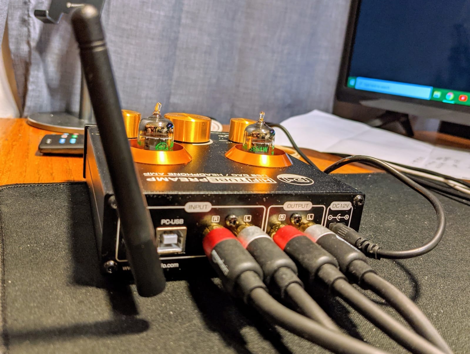 Douk Audio Bluetooth Tube Preamp: HiFi Stereo Preamplifier Receiver | Headphone Amp | USB DAC | Tone Control for Home Theater, Desktop Listening (P1) customer photo 1