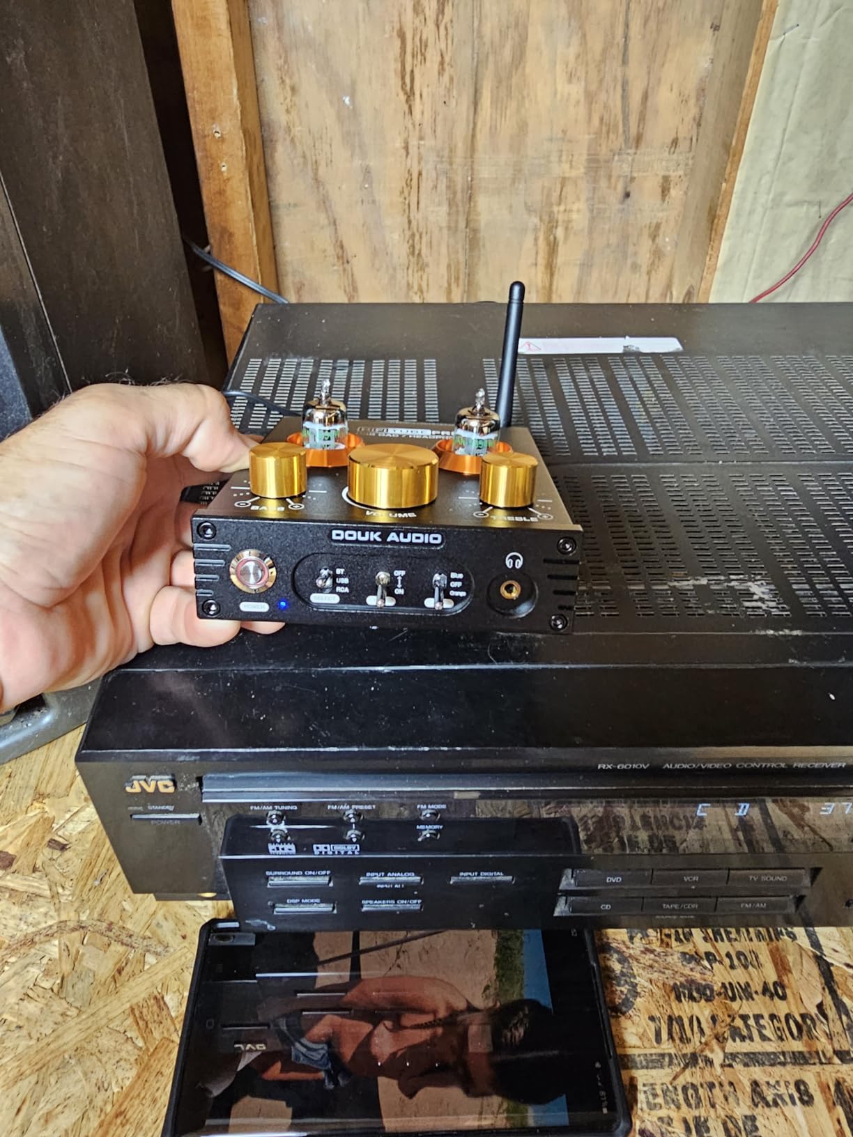Douk Audio Bluetooth Tube Preamp: HiFi Stereo Preamplifier Receiver | Headphone Amp | USB DAC | Tone Control for Home Theater, Desktop Listening (P1) customer photo 2