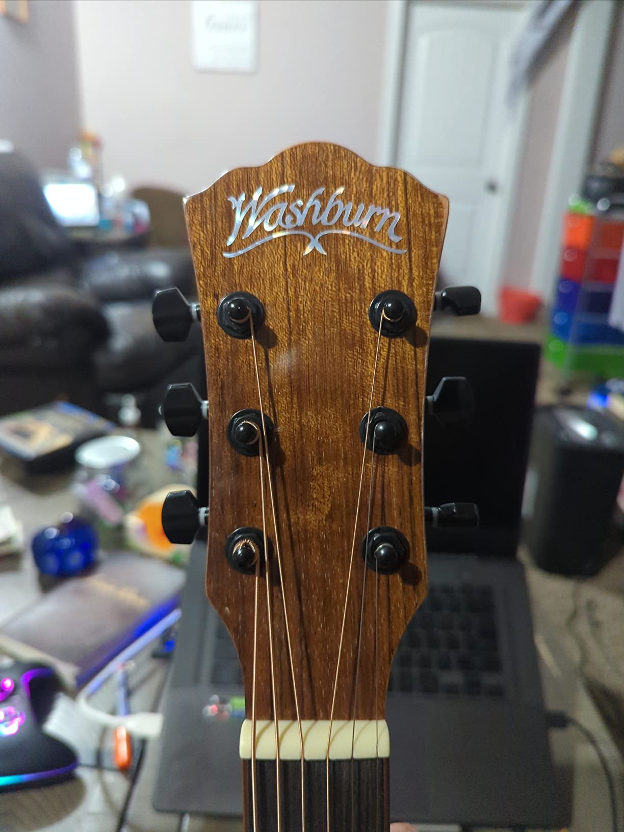 Washburn Bella Tono Vite S9V Studio Cutaway Acoustic Electric Guitar (BTS9VCECH-D) customer photo 2