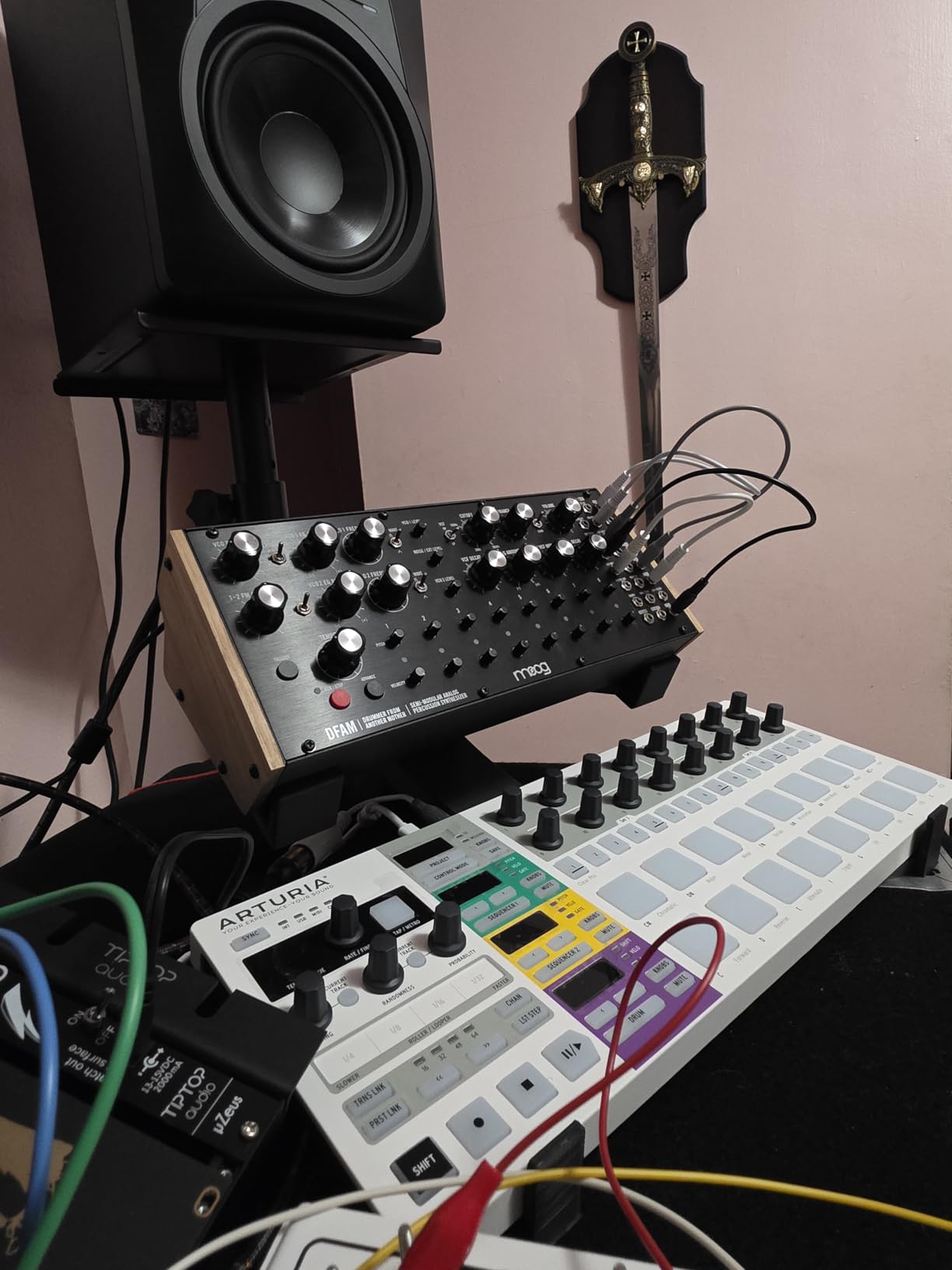 Arturia KeyLab 88 MkII 88 Key Weighted USB MIDI Keyboard Controller — Aftertouch, Velocity Sensitive, Hammer-Action, Piano Feel, With 16 Drum Pads, 9 Faders, 9 Knobs and Analog Lab V Software Included customer photo 2