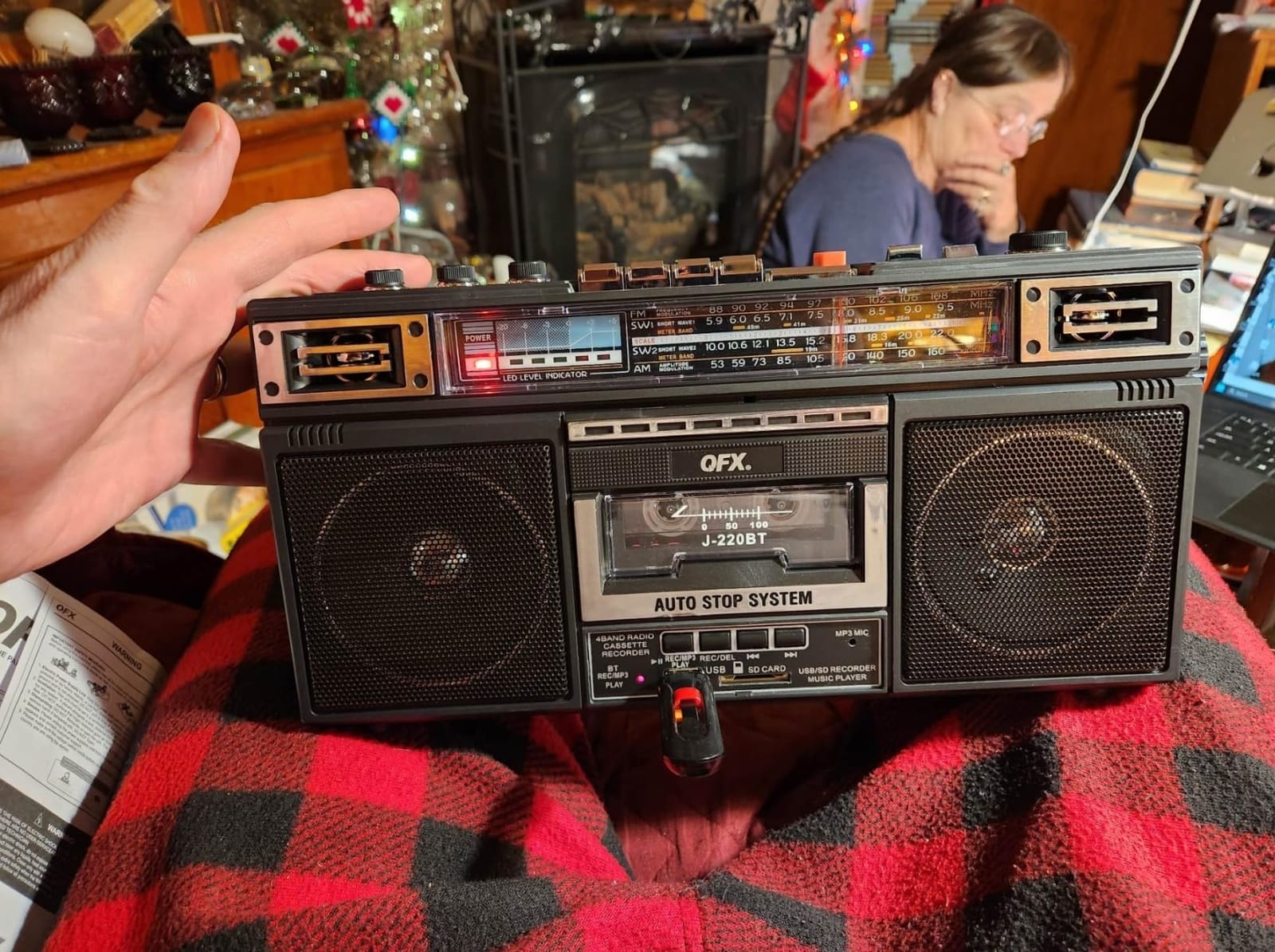 QFX Retro Bluetooth Boombox Cassette Tape Player Recorder, J-220BT, Black customer photo 2