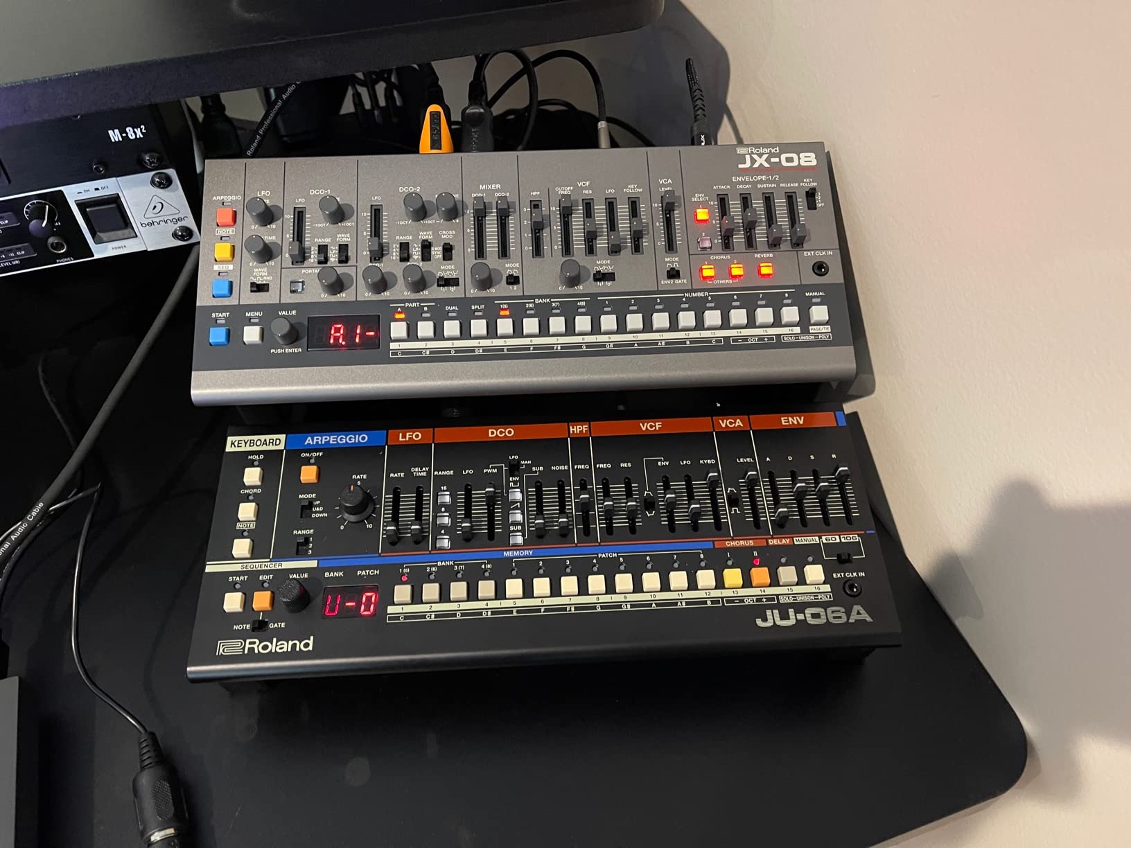 Roland JU-06A Keyboard Synthesizer Sound Module with 8 Patches + 8 Banks customer photo 1