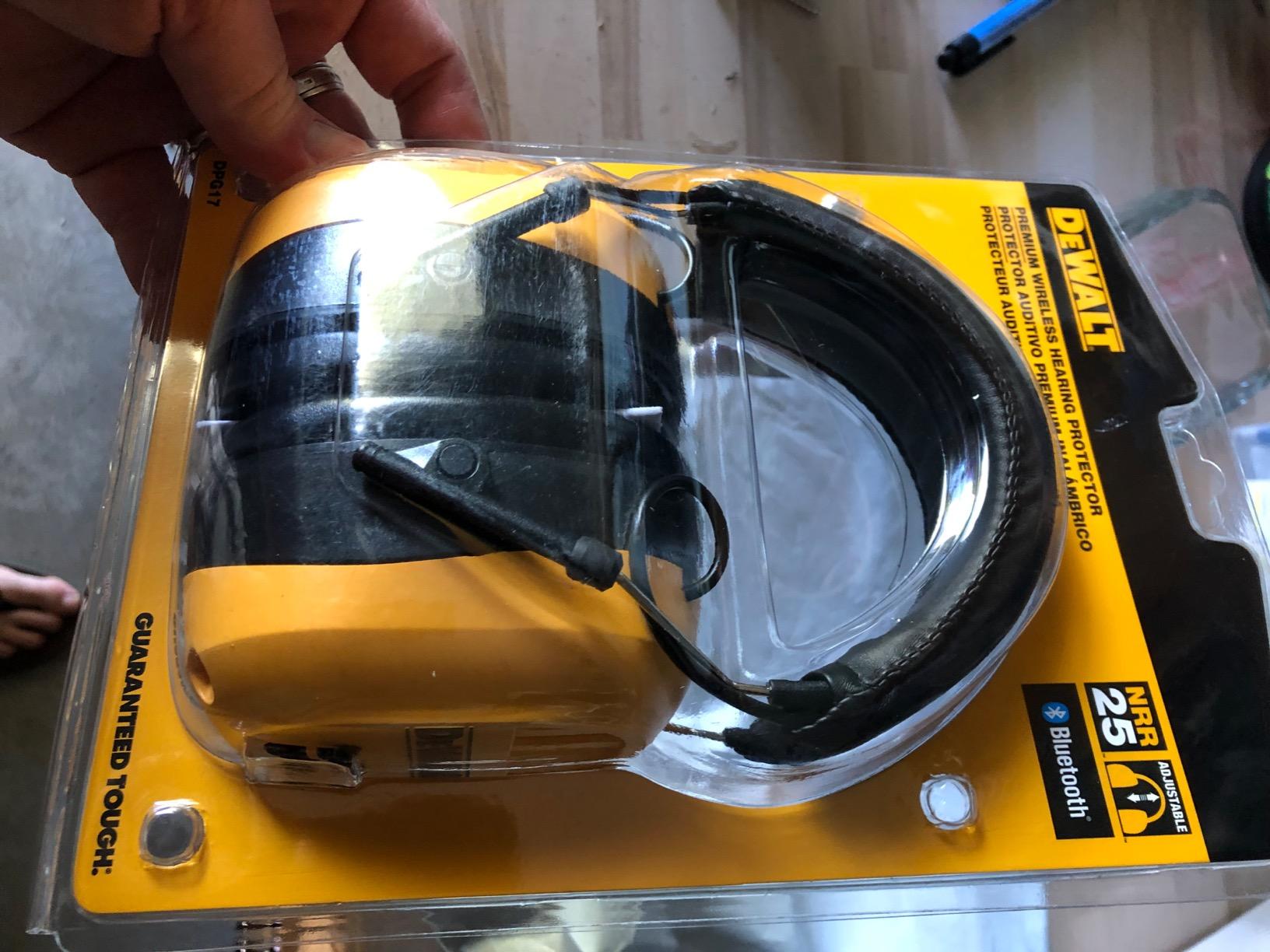 DEWALT DPG17 Rechargeable Bluetooth Earmuffs, Hearing Protection, NRR 25 customer photo 2