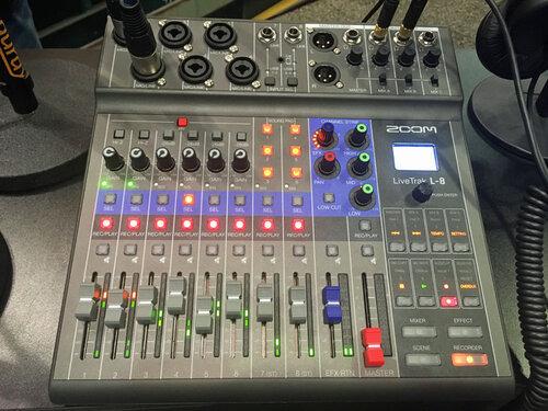 Zoom LiveTrak L-8 Battery Powered Mixer/Recorder for Musicians & Podcasters customer photo 2