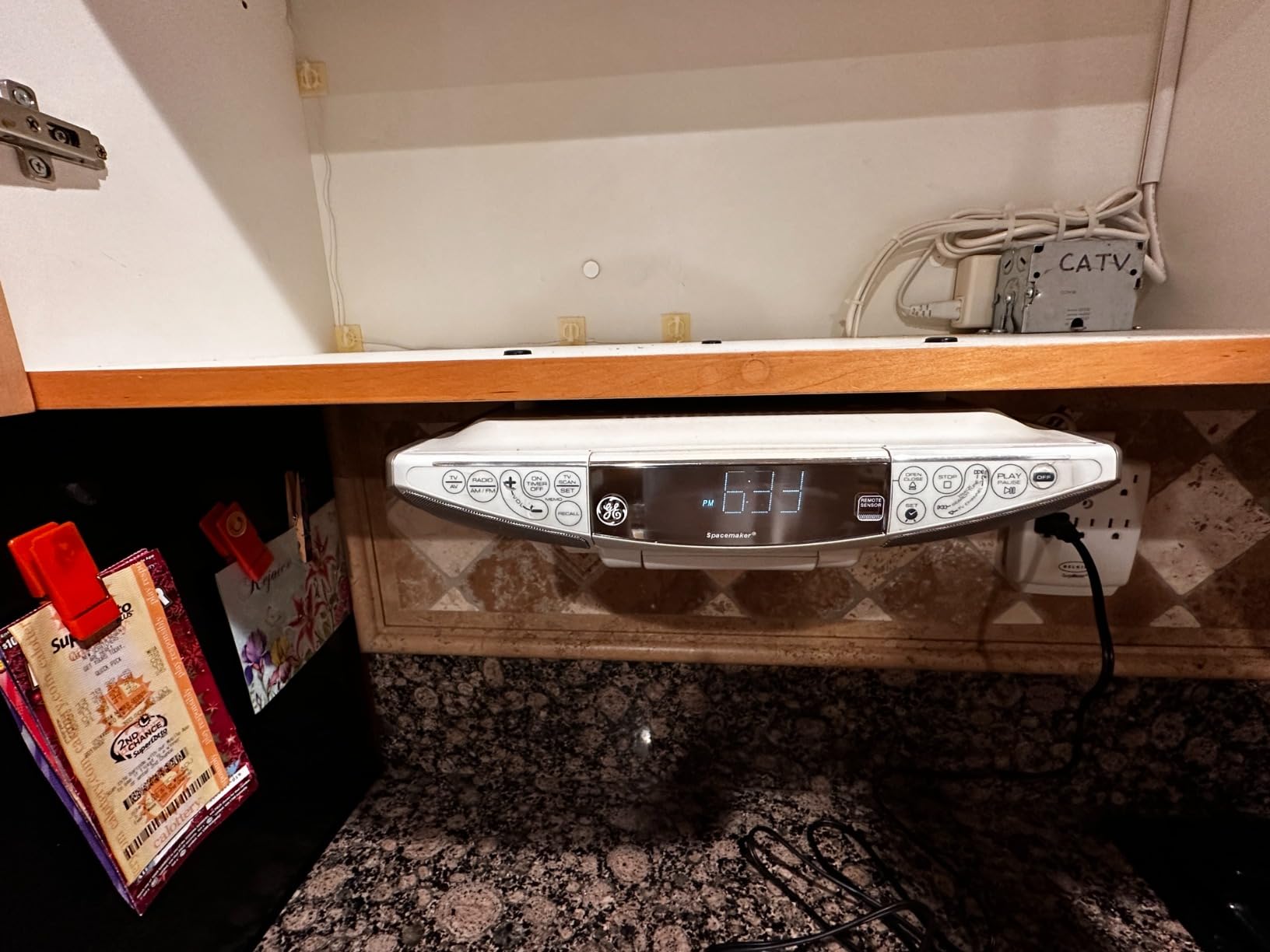 Sangean WR-16SE 45th Anniversary AM/FM/Bluetooth Radio, Dark Walnut Wood customer photo 2