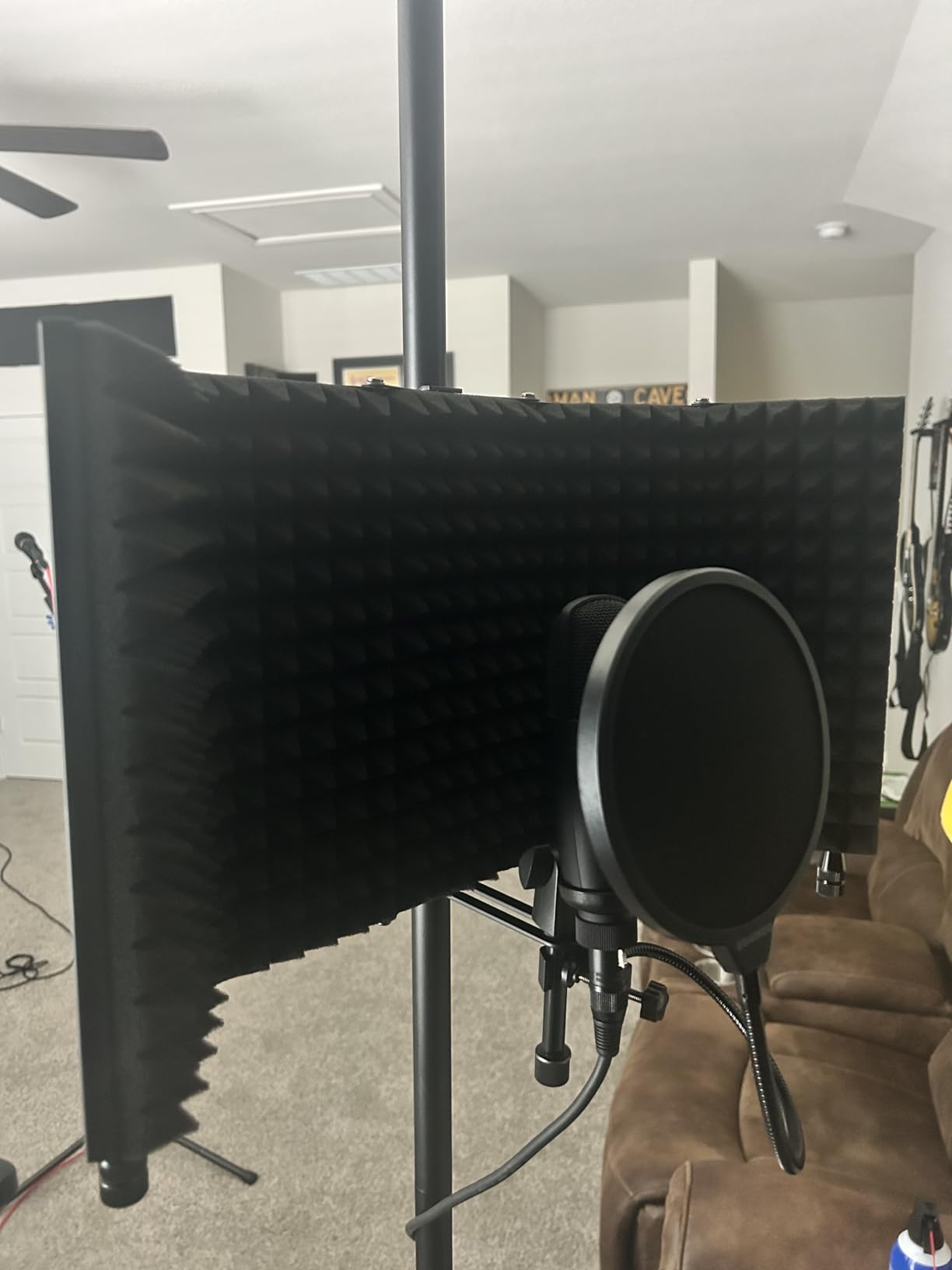Aokeo Studio Recording Microphone Isolation Shield with Pop Filter & Tripod Stand,High Density Absorbent Foam to Filter Vocal,Foldable Sound Shield for Blue Yeti and Condenser Microphones customer photo 2