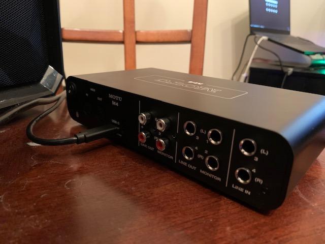 Motu M4 4x4 USB-C Audio Interface customer photo 1