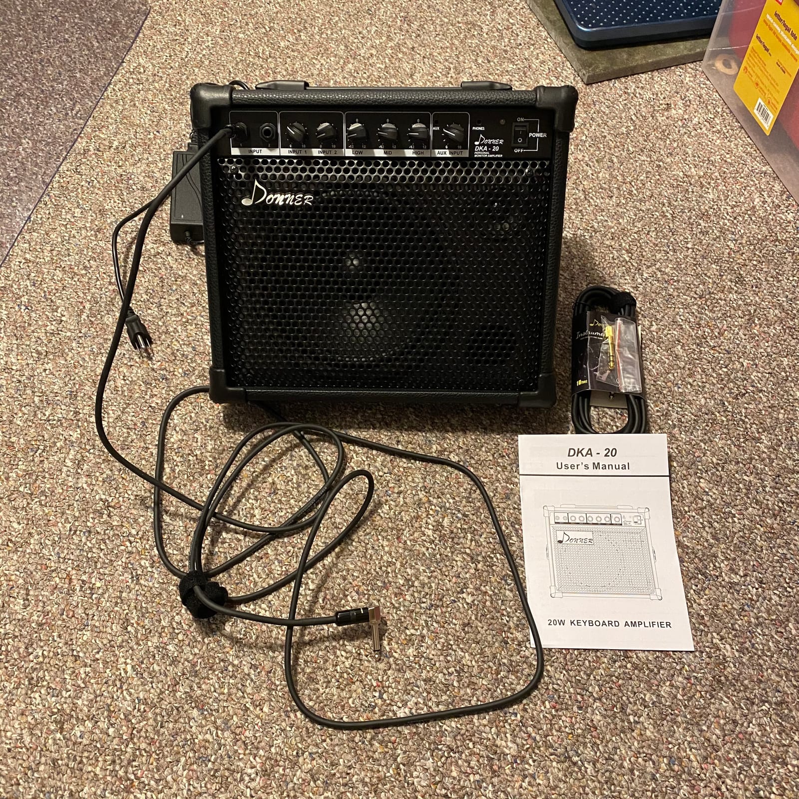 Donner DKA-20 Keyboard Amplifier 20 Watt Keyboard AMP with Aux in and Two Channels, Bass Guitar Amp, Piano Amplifier, Electronic Drum Speaker Support for Microphone Input customer photo 1
