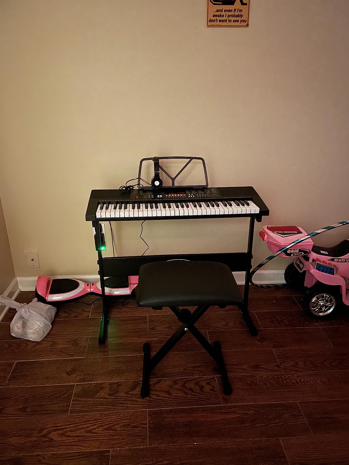 ZENY 61-Key Portable Electric Keyboard Piano with Built In Speakers, LED Screen, Headphones, Microphone, Piano Stand, Music Sheet Stand and Stool customer photo 1