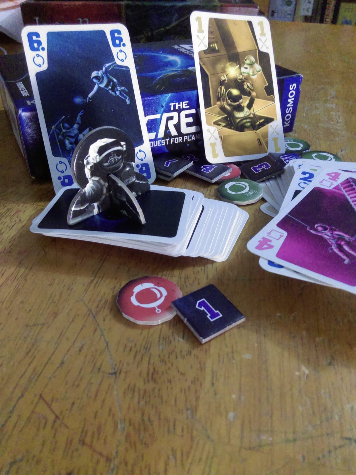 Thames & Kosmos The Crew: The Quest for Planet Nine | Cooperative Card Game customer photo 2