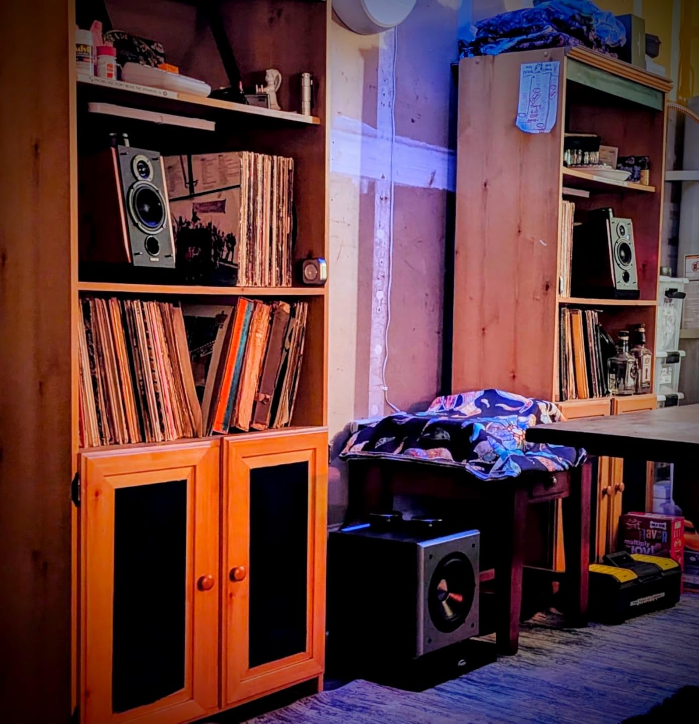 Edifier R1700BTs Active Bluetooth Bookshelf Speakers - 2.0 Wireless Near Field Studio Monitor Speaker - 66w RMS with Subwoofer Line Out customer photo 2