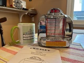 Crosley CR1120A-SI Diner Jukebox Radio, Silver customer photo 2