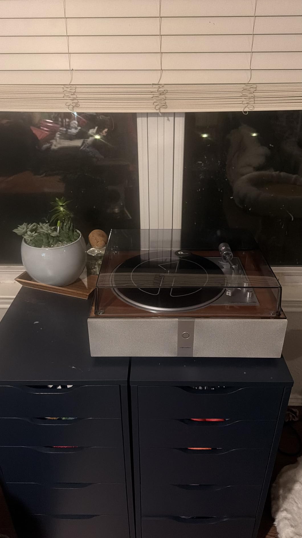 1 BY ONE Fully Automatic Record Player, All-in-One Vinyl Turntable | Automatic Repeat Function, Remote Control, Built in Speakers& DSP, Phono Preamp, AT-3600L Cartridge, Belt Drive 2-Speeds customer photo 2