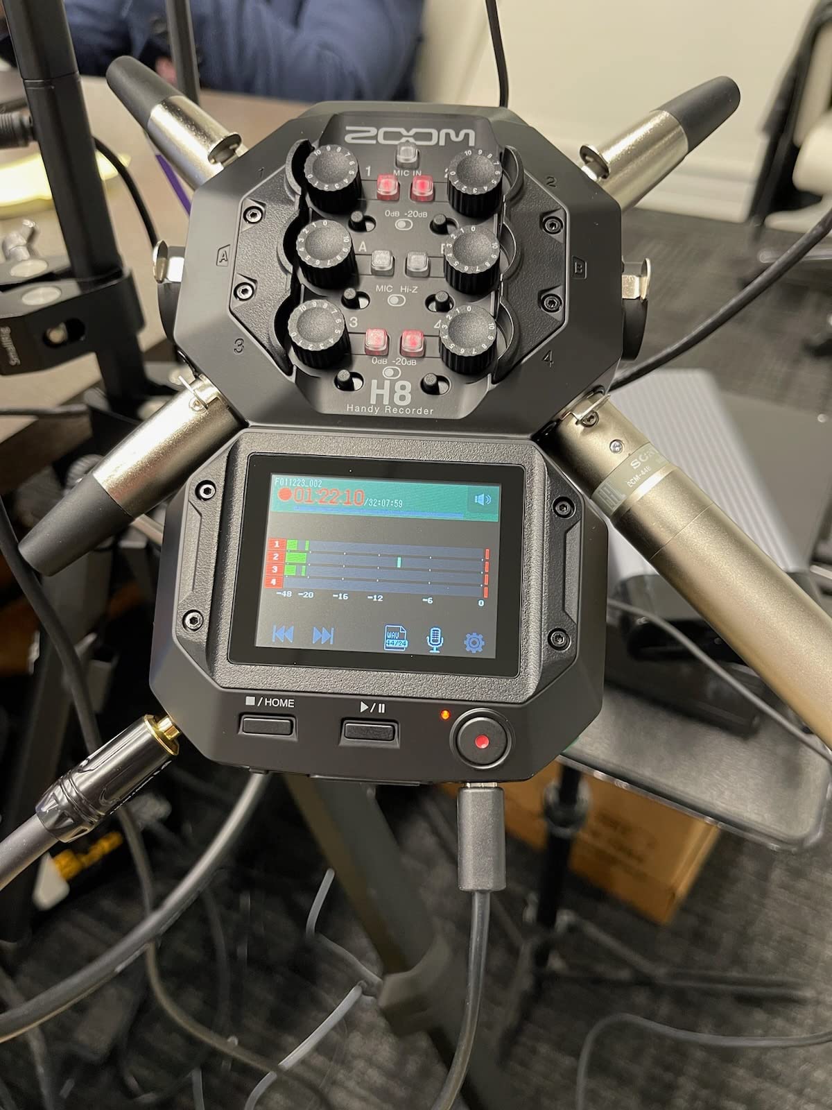 Zoom H8 Recorder for Musicians, Podcasters & Filmmakers customer photo 2