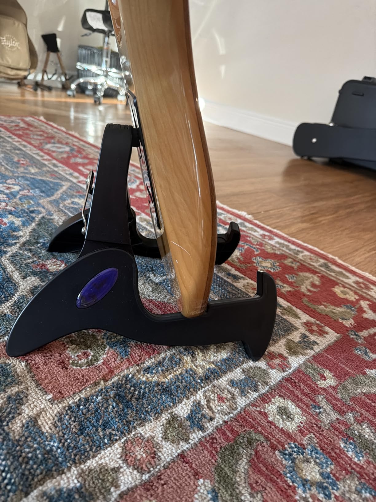 GUITTO Guitar Stand Tripod Adjustable Classic A-Frame Stand Universal for Acoustic and Bass Electric Guitars Folding Floor Travel Stand Small Single Holder (GGS-01) customer photo 1