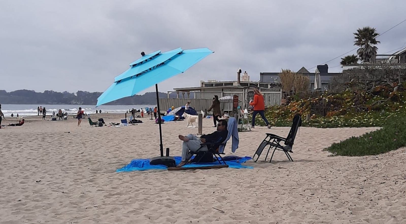 Tangkula 10 Ft 3 Tier Patio Umbrella, Outdoor Aluminum Double Vented Tilt Umbrella with Crank, for Market, Backyard, Poolside, Garden (Turquoise) customer photo 2