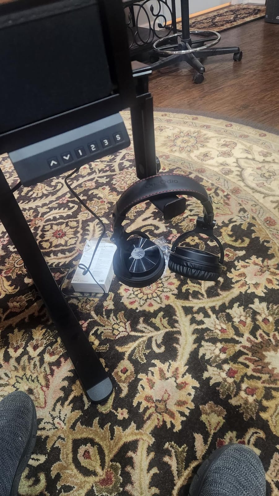 NEETTO HS906 Headphone Stand & Hanger 2 in 1, Above & Under Desk customer photo 1