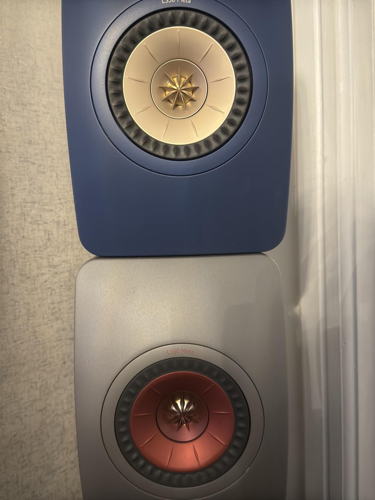 KEF LS50 Meta Bookshelf Speakers (Pair, Carbon Black) - Passive HiFi Audiophile Bookshelf Speaker with Metamaterial Uni-Q Driver customer photo 1