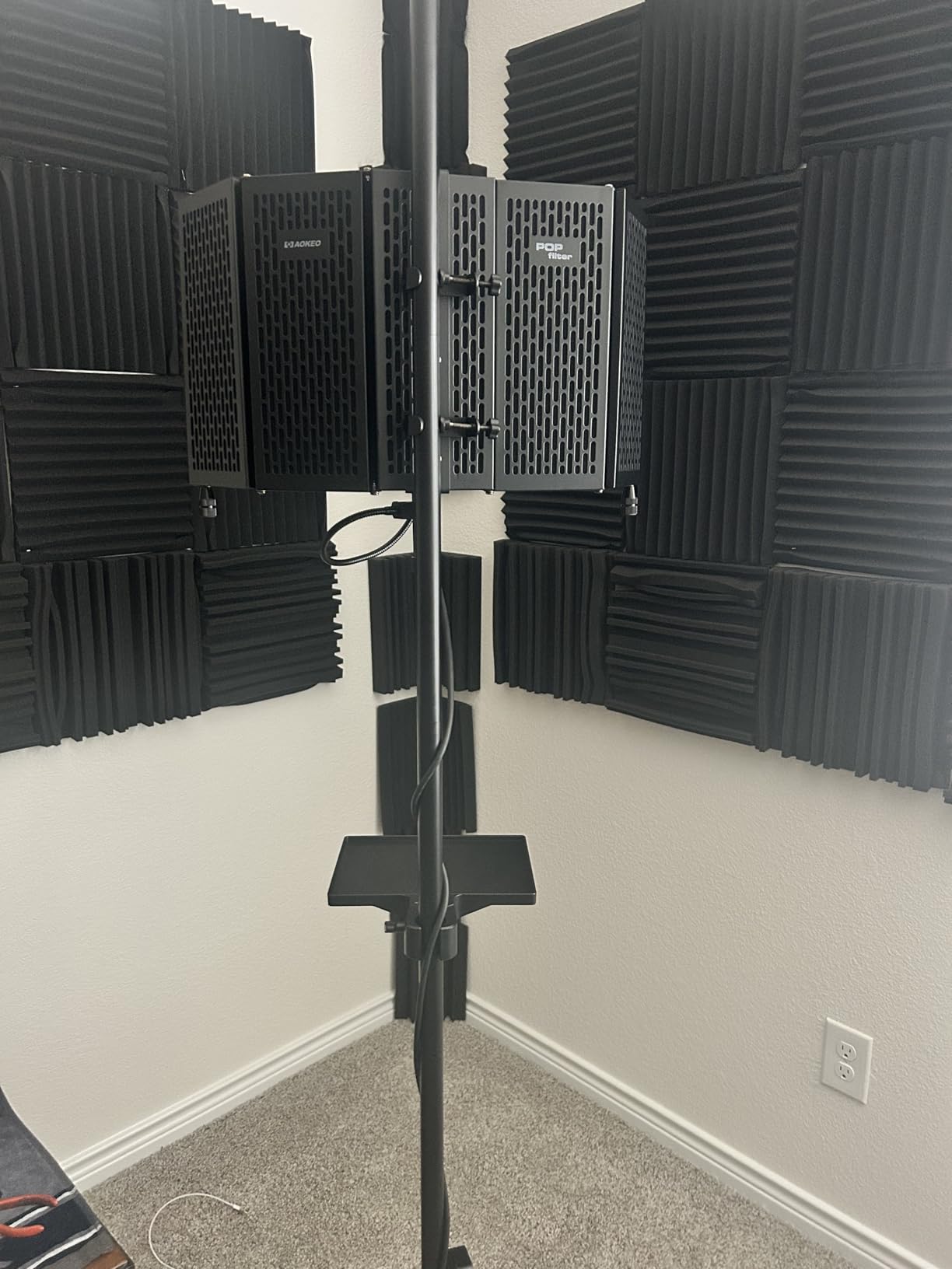 Aokeo Microphone Isolation Shield, Foldable Mic Shield with Triple Sound Insulation, Reflection Filter with 3/8