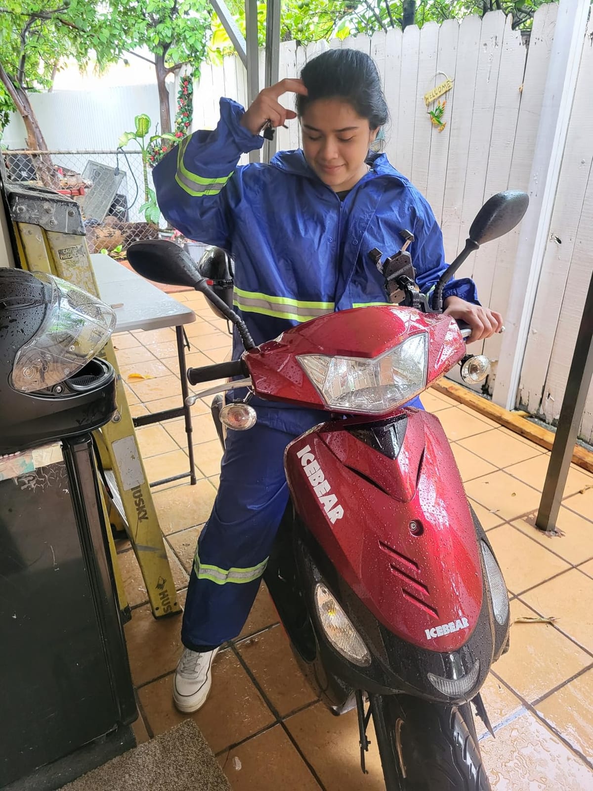 Rain Suits for Men Women Waterproof, Breathable Rain Coats with Eye-Catching Reflective Strip, Durable Rain Gear customer photo 1