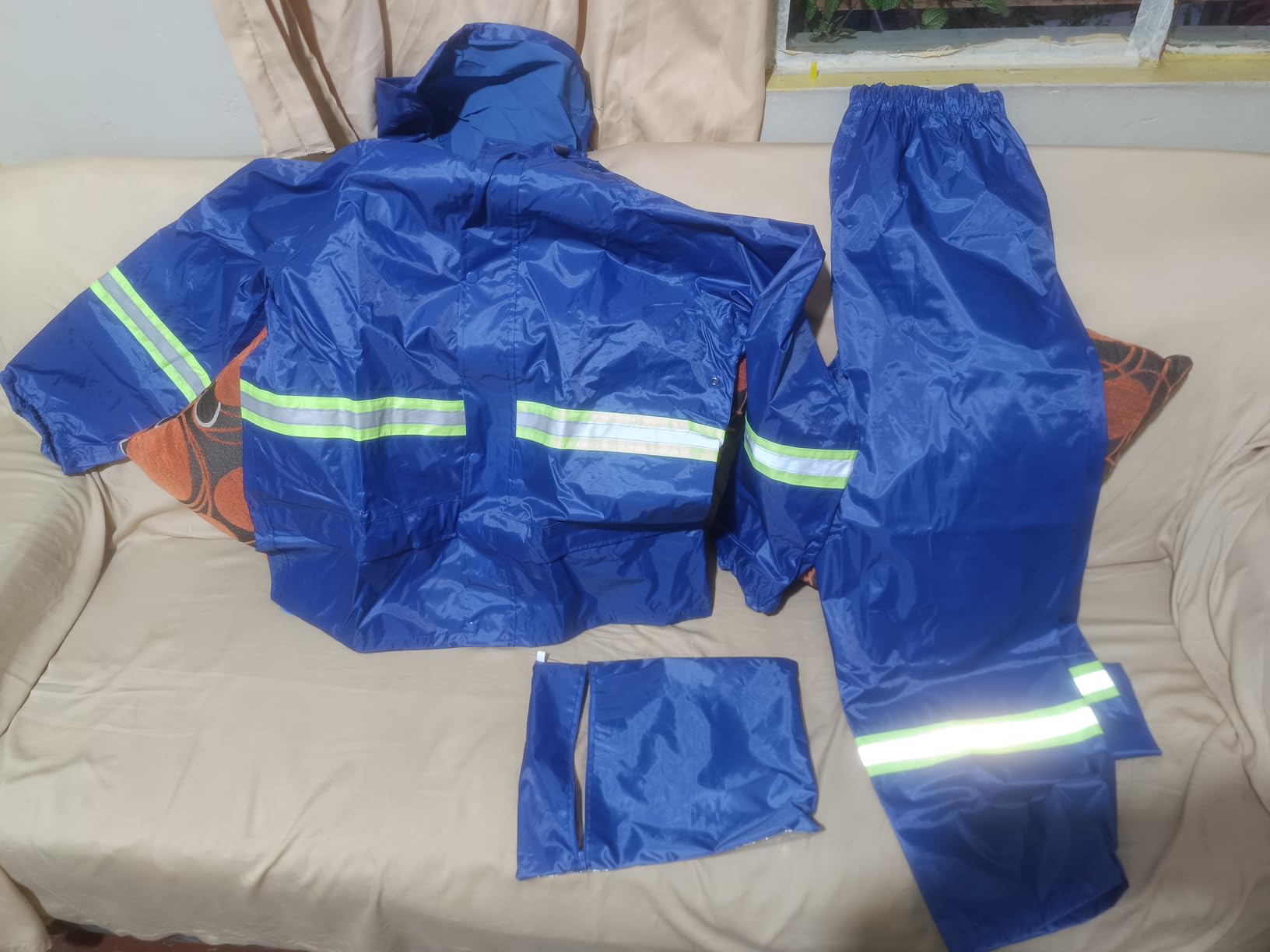 Rain Suits for Men Women Waterproof, Breathable Rain Coats with Eye-Catching Reflective Strip, Durable Rain Gear customer photo 2