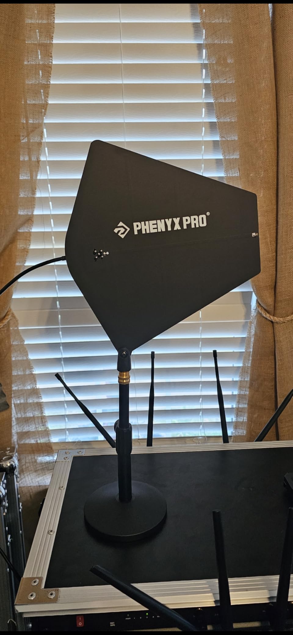 Phenyx Pro 8-Channel UHF Auto Scan Wireless Microphone System,PTU-6000-8H customer photo 2