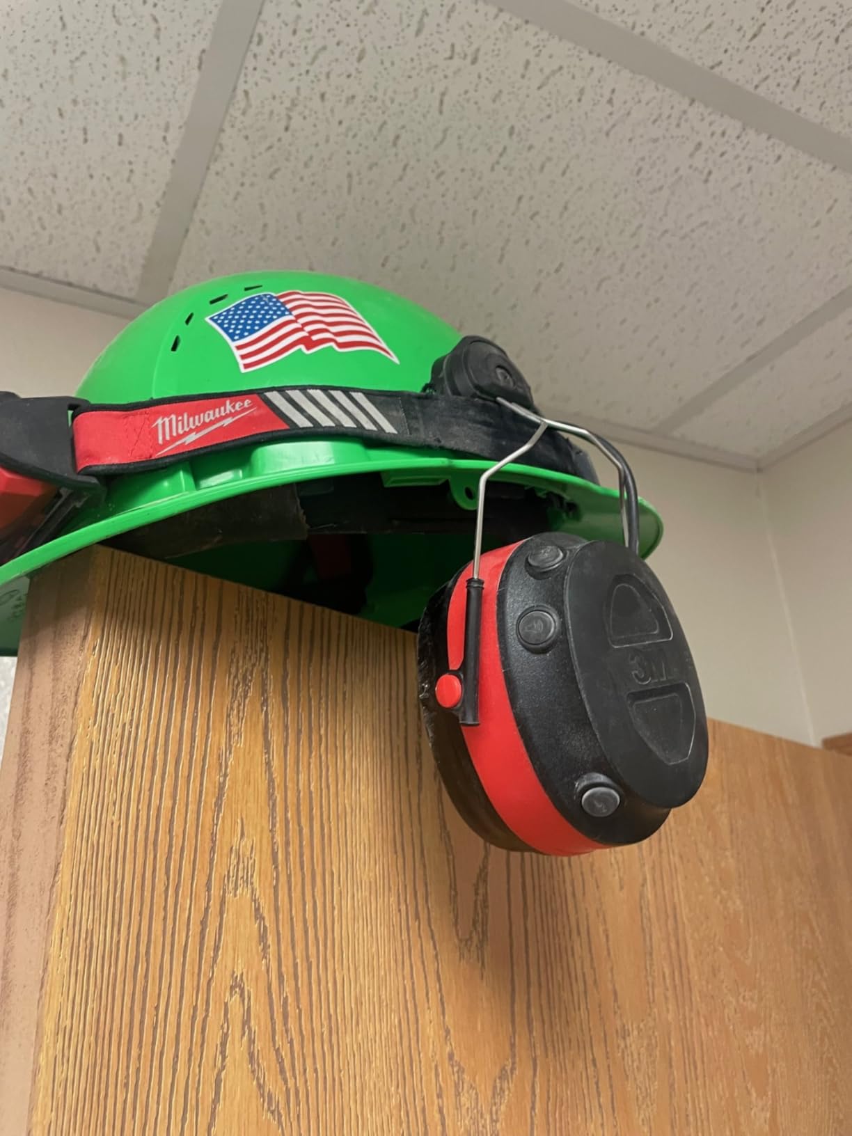 3M Pro-Comms Electronic Hearing Protection with Bluetooth Wireless Technology and External Microphones, Bluetooth Headphones, NRR 26 dB customer photo 2