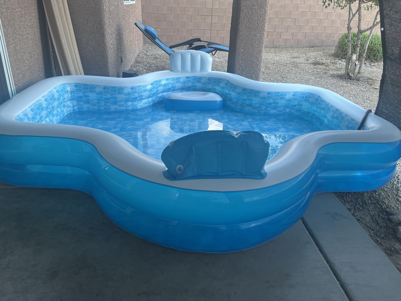 Members Mark Elegant Family Pool 10 Feet Long 2 Inflatable Seats with Backrests. New Version customer photo 2