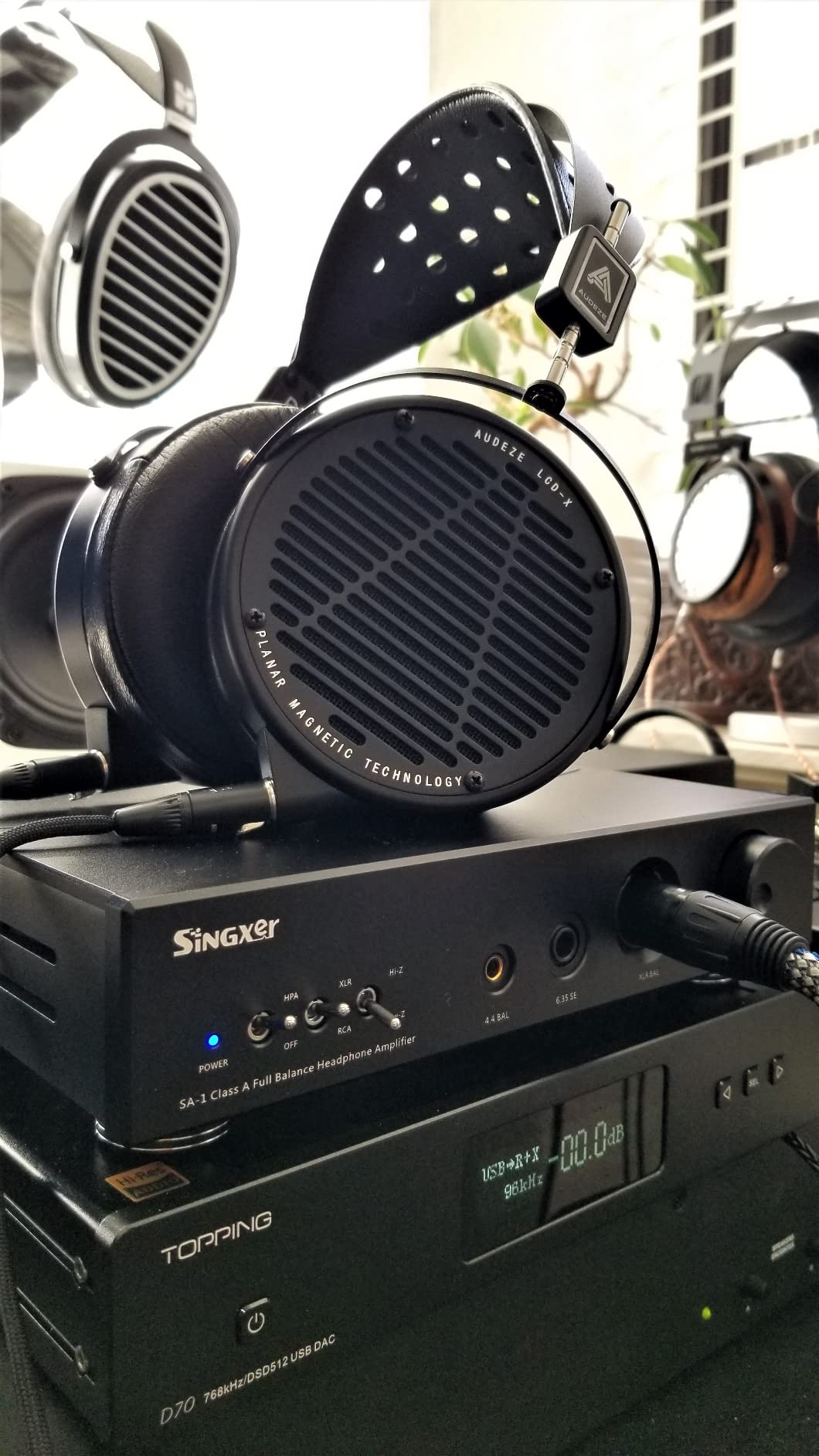 Audeze LCD-X Over-Ear Open Back Professional Headphone new 2021 and Later Version with Carry case, Combo 4 pin XLR Cable with 6.3mm and 3.5 mm adapters, Black customer photo 1