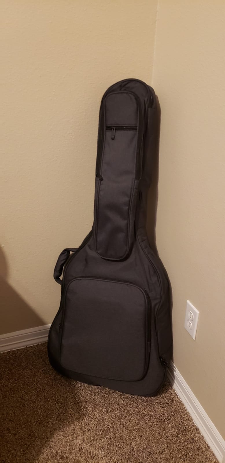 CAHAYA Acoustic Guitar Case Soft Padded Guitar Bag 0.7 In Thick Sponge Reinforced Gig Bag with 5 Pockets,Neck Cradle,Back Hanger Loop for 39 40 41 In Acoustic Classical Guitars CY0244 customer photo 1