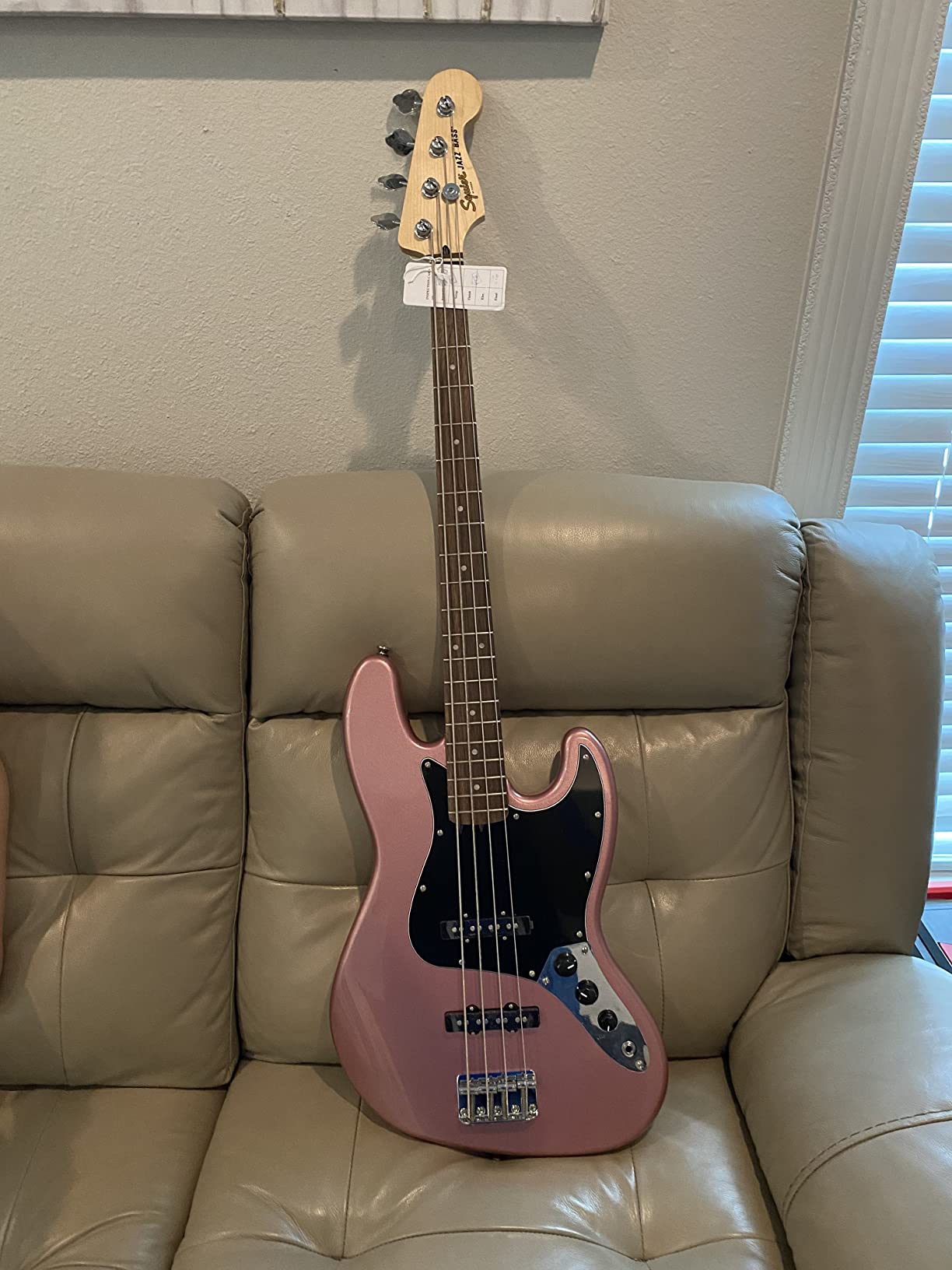 Fender Squier Affinity Jazz Bass Guitar, Maple Fingerboard,3-Color Sunburst customer photo 1