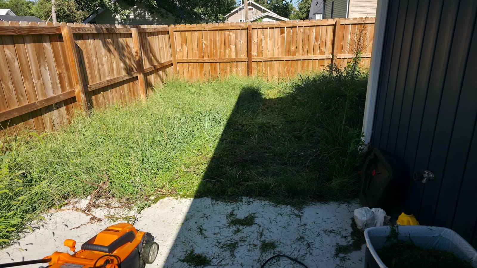 LawnMaster MEB1114K Electric Corded Lawn Mower 15-Inch 11AMP customer photo 2