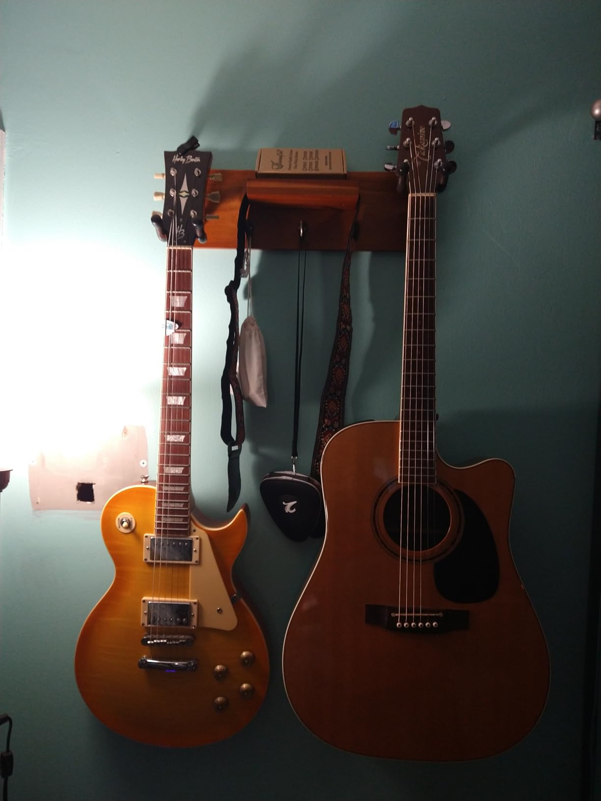 SNIGJAT Guitar Wall Mount with 2 Rotatable Hook, Shelf, and Pick Holder customer photo 1