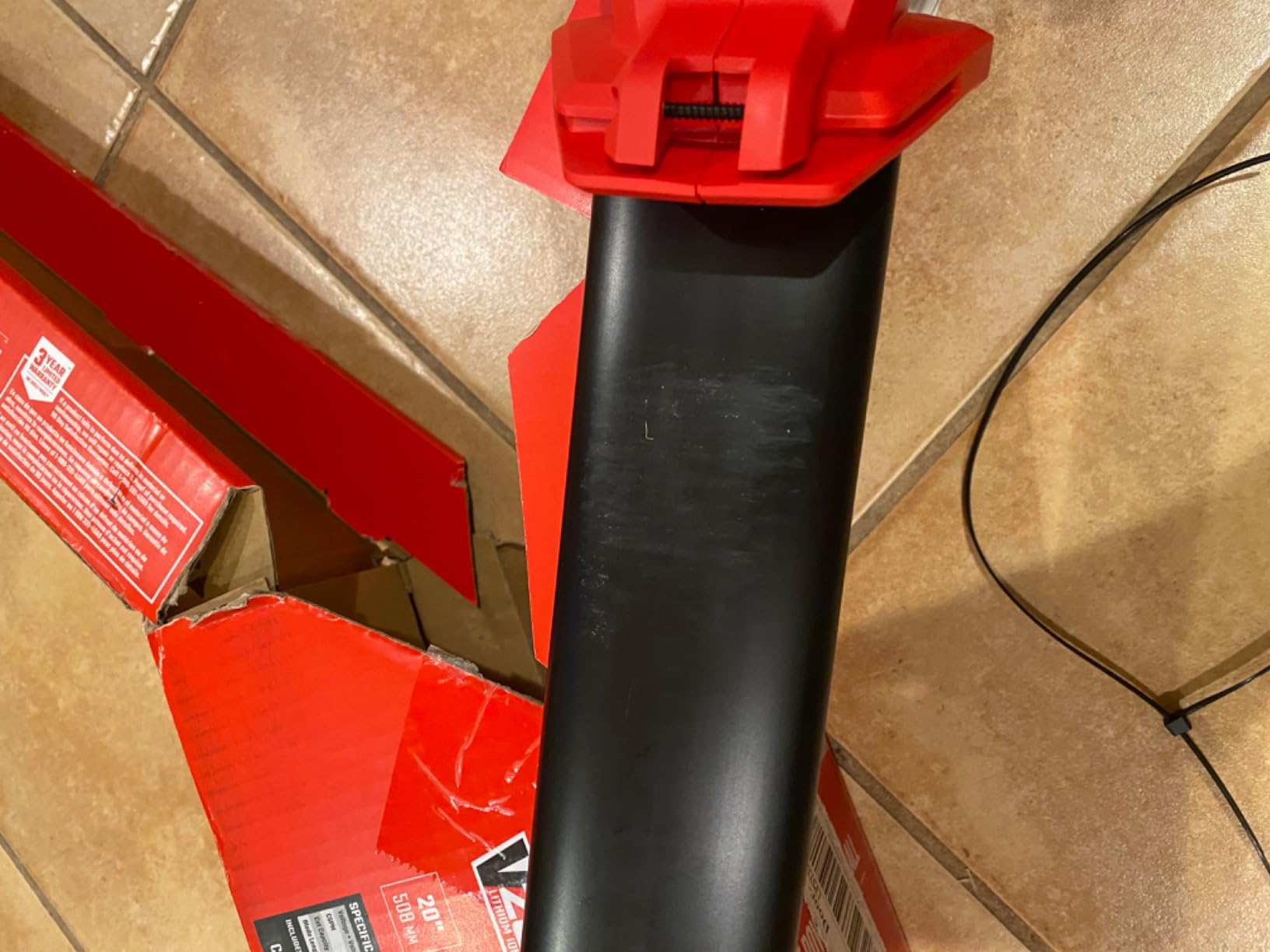 CRAFTSMAN V20 Cordless Hedge Trimmer, 20 inch, Bare Tool Only (CMCHT810B) customer photo 2