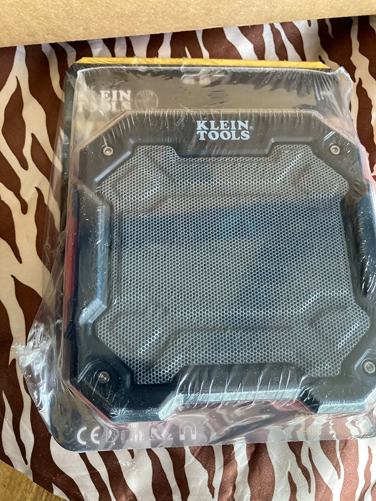 KLEIN TOOLS AEPJS3 Bluetooth Jobsite Speaker with Magnet and Hook, 20-Hr Run Time, Charge Via USB A or C, Pair Multiple Speakers via Broadcast, Hands Free Capable customer photo 2