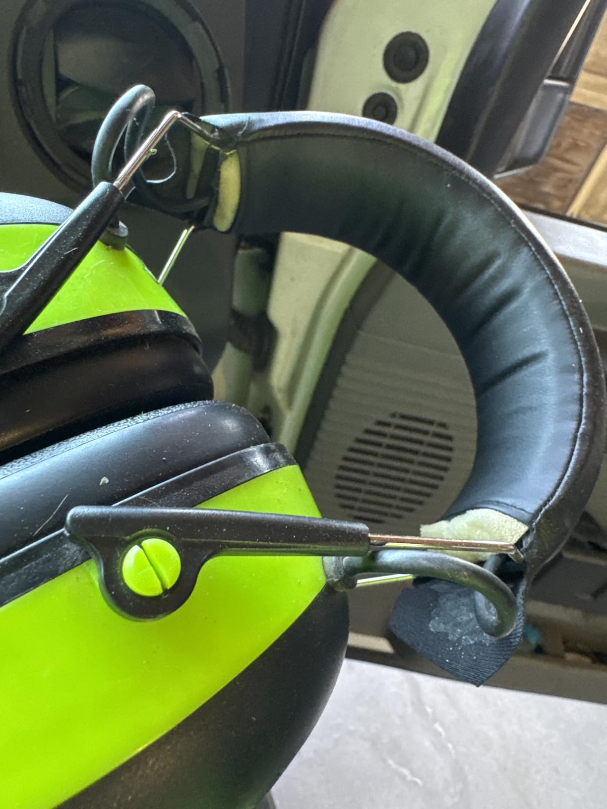 ZOHAN EM037 6.0 Bluetooth Hearing Protection 25dB NRR Noise Reduction customer photo 1