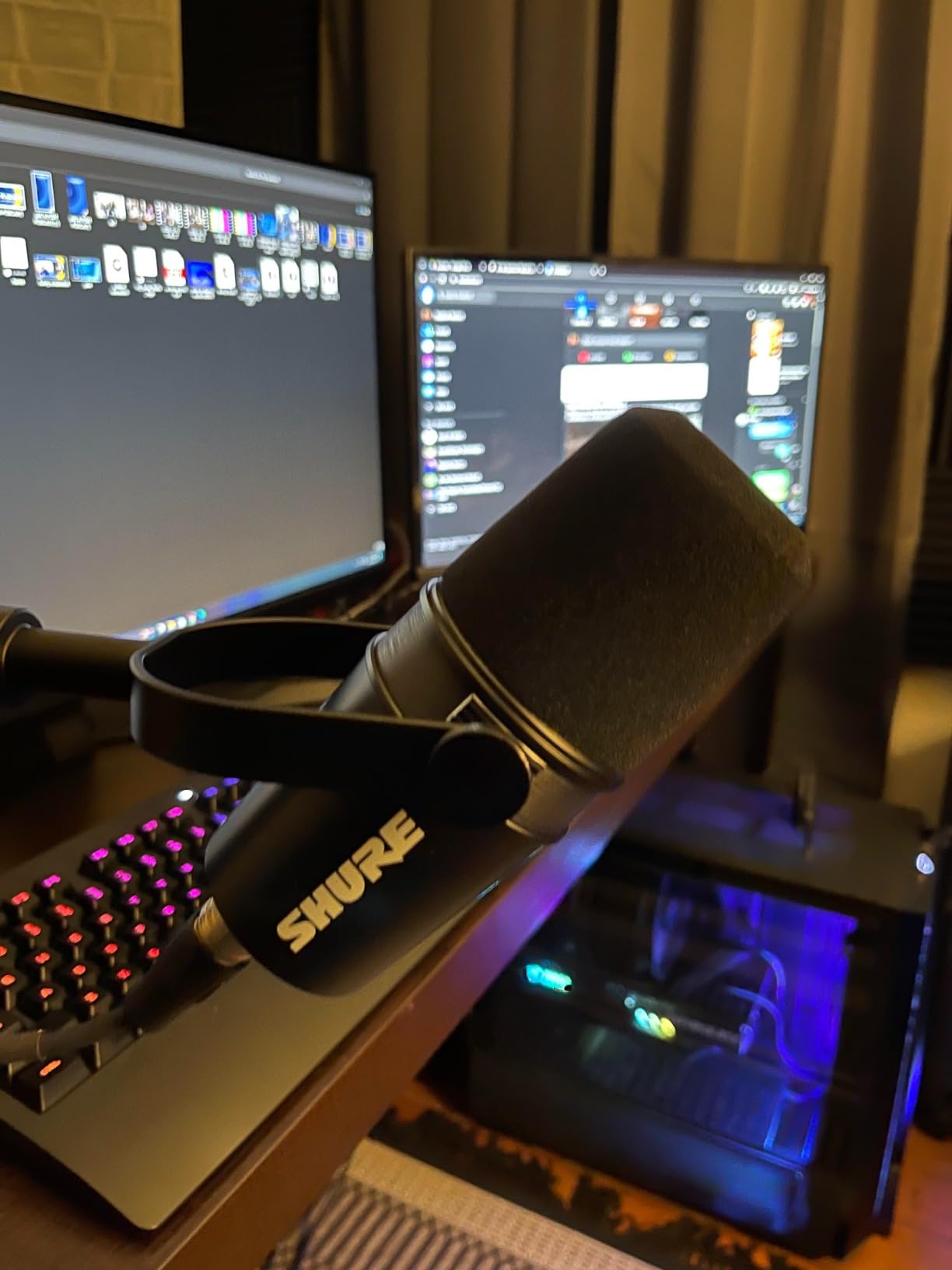 Shure MV7X XLR Dynamic Podcast & Recording Microphone - Black customer photo 1