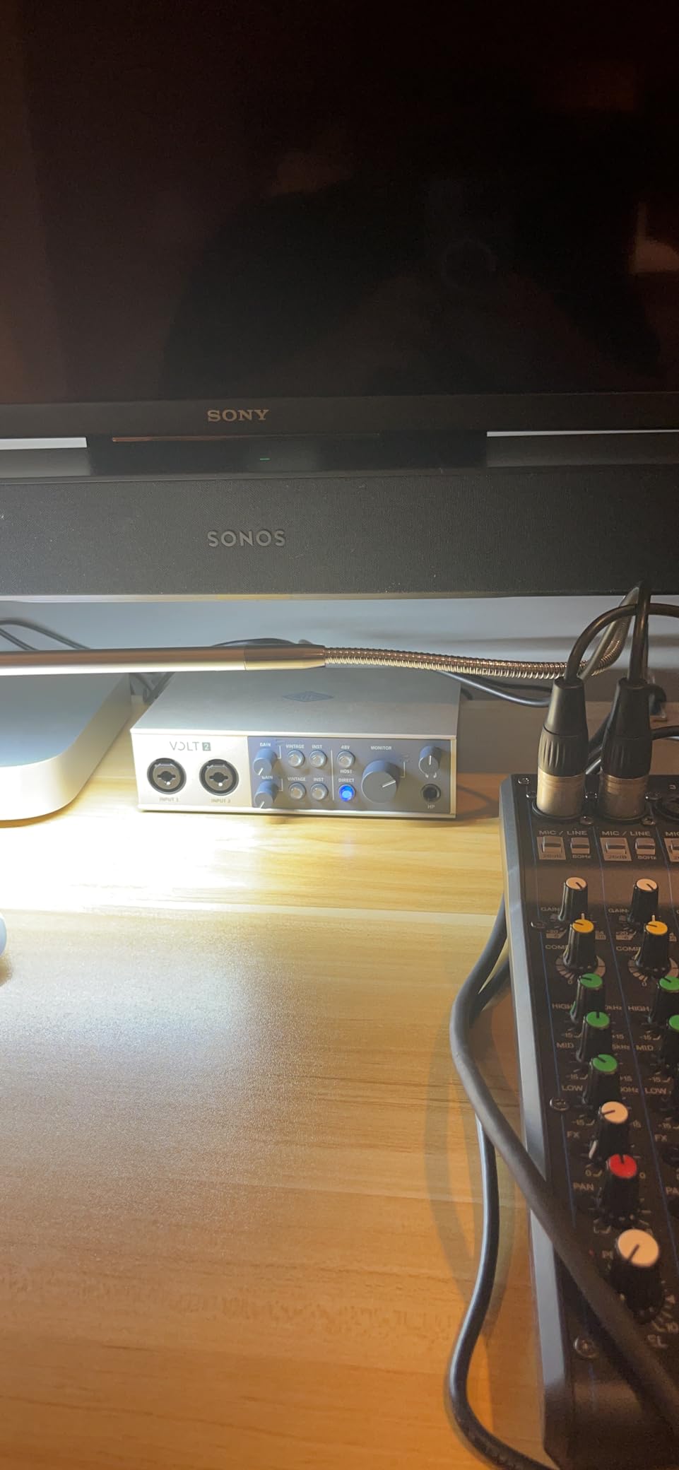 Universal Audio Volt 2 USB Audio Interface | 2x2 USB-C interface with 610 tube emulation and MIDI for musicians, podcasters and streamers customer photo 1