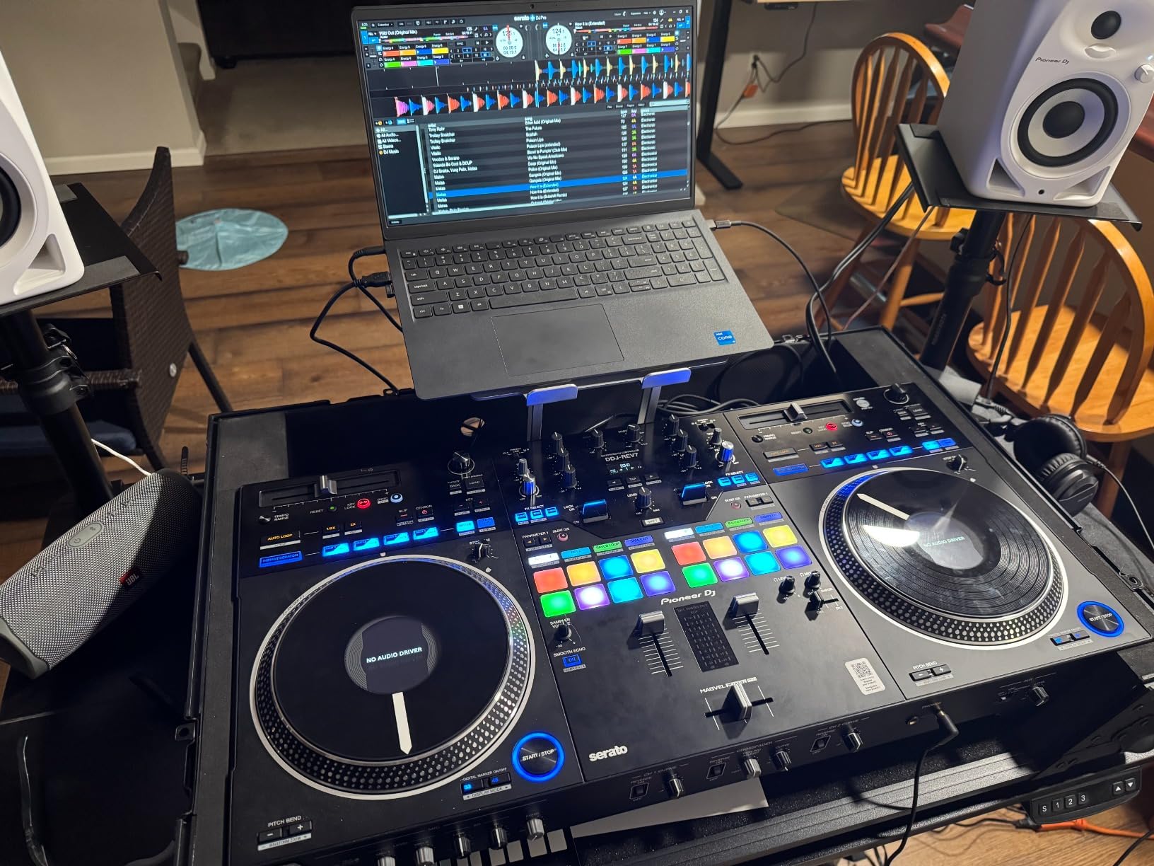 Pioneer DJ DDJ-REV7 2-Channel Motorized Battle DJ Controller, Serato | For pro scratch DJs, 2-channel motorized battle controller, motorized jogs, color displays, Magvel Fader Pro, Serato DJ Pro customer photo 2